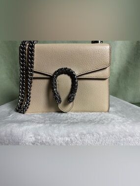 Gucci Dionysus Super Mini Beige Leather Crystal Tiger Head Chain Crossbody Bag